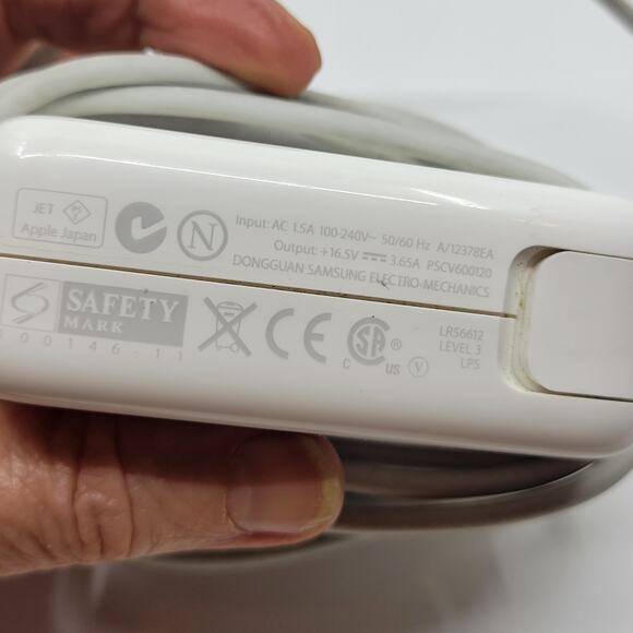 Genuine Apple A1344 60W MagSafe Power Charger Adapter - Picture 3 of 7